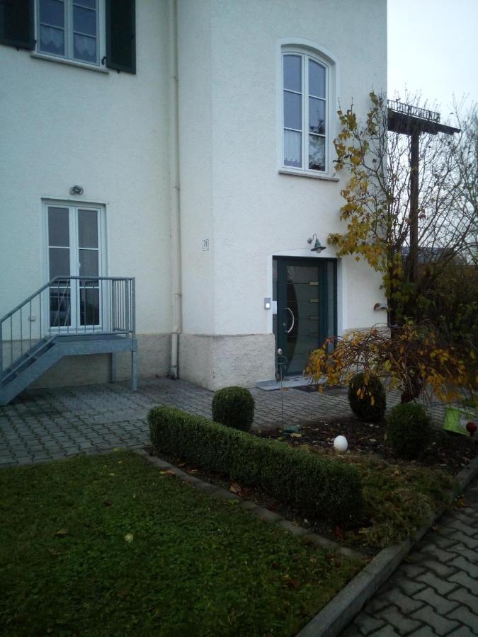 Ferienwohnung Kopold Im alten Schulhaus Pottmes Exterior foto
